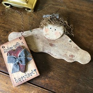 Wooden angel & wooden wall accent. Set of 2